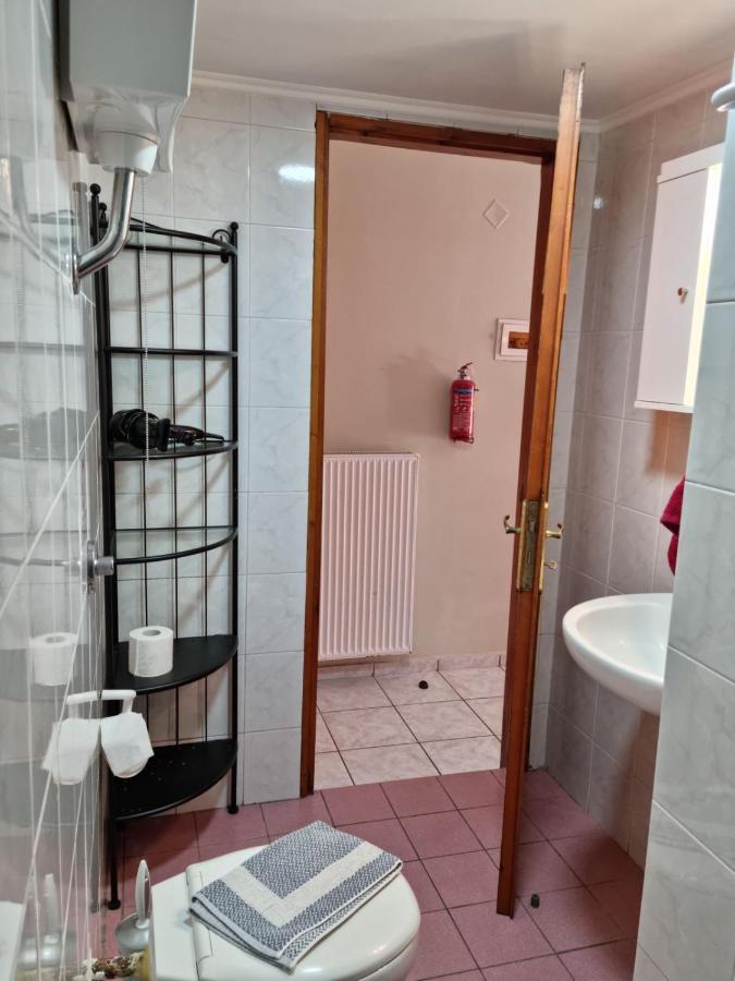 Steps From The Beach Aprt La Canea Exterior foto