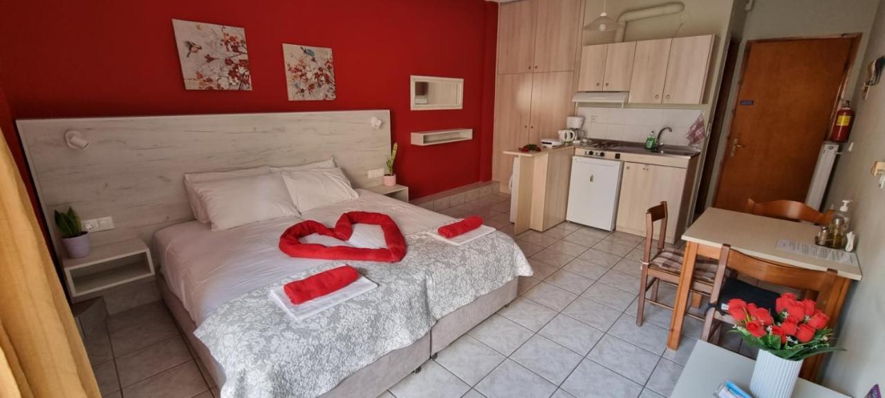 Steps From The Beach Aprt La Canea Exterior foto