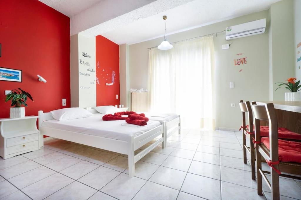 Steps From The Beach Aprt La Canea Exterior foto